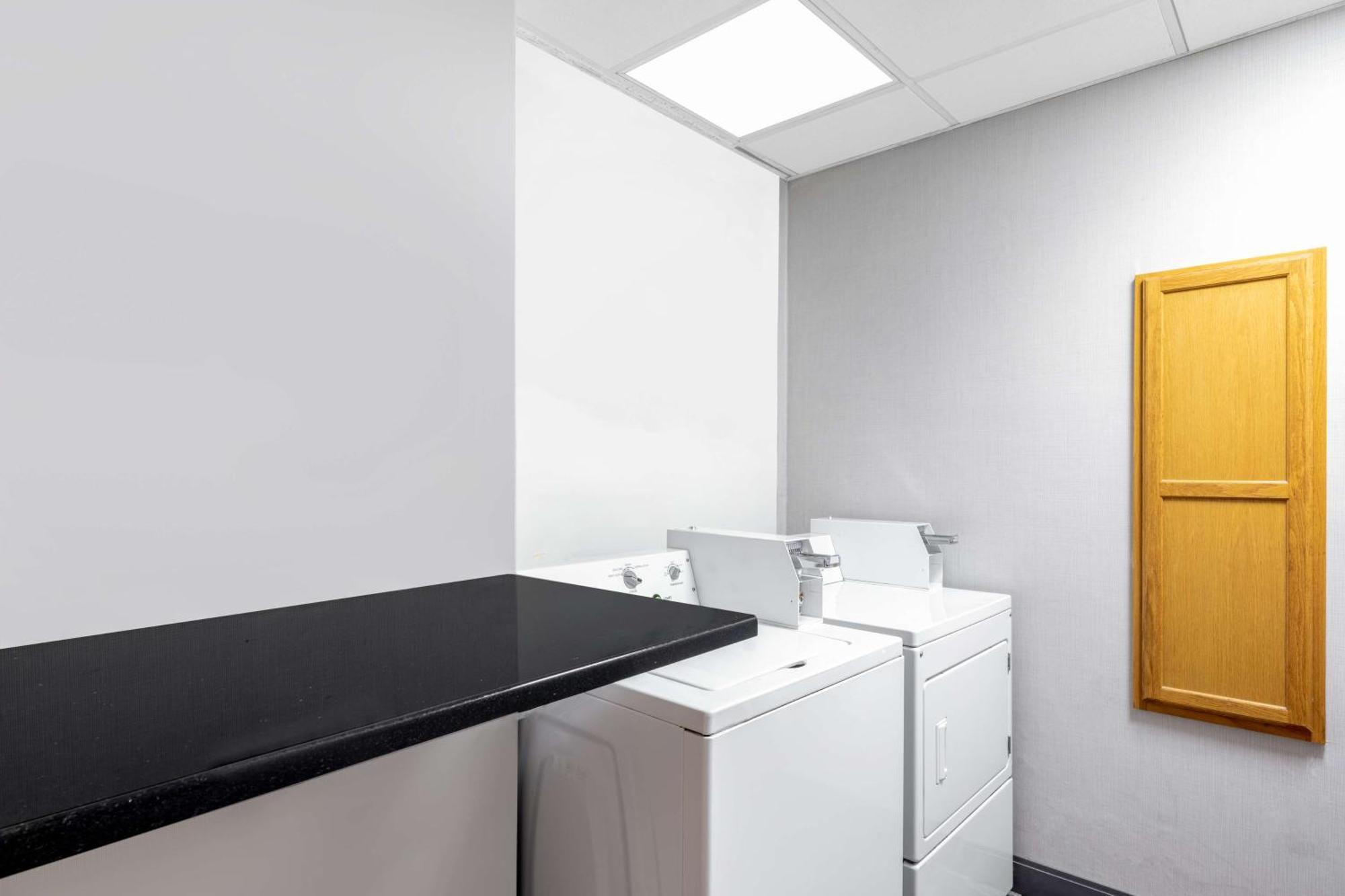 Hampton Inn Sanford Zewnętrze zdjęcie